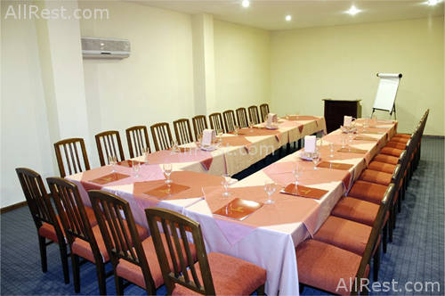 Azka Hotel 37